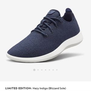 ALLBIRDS Wool Runners Blue Sneakers